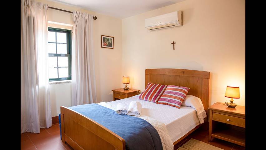 Location de vacances pour 6 personnes, avec terrasse et piscine à Lamego - 4