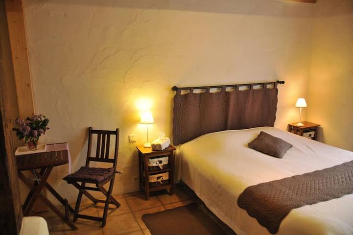 Location de vacances pour 5 personnes, avec piscine et jardin, animaux acceptés à Saint-Hilaire-la-Forêt - 2