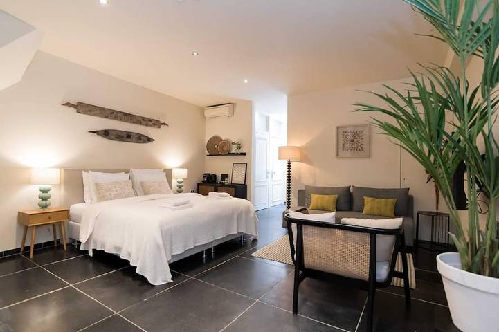 Six Boutique Hotel - Room with Bathtub and Sauna in Haarlem, Mer du Nord Pays-Bas