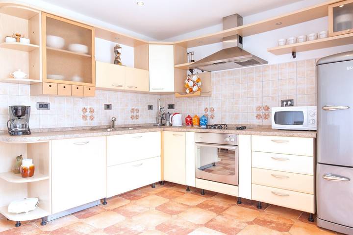 Dom wakacyjny dla 10 osób, z ogród w Sumartin