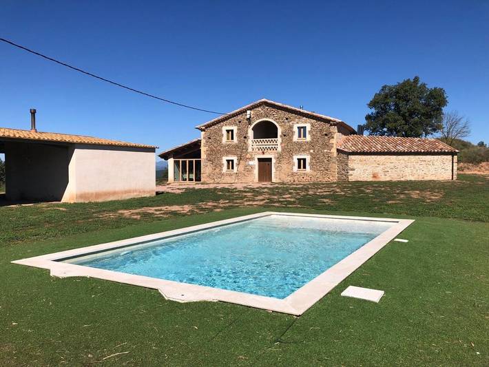 Casa rural para 2 personas, con Terraza y Jardín además de Piscina y Vistas en Osona