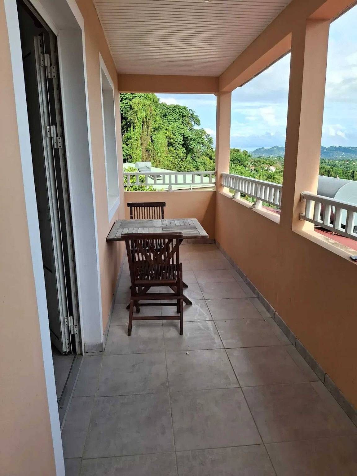 Appartement entier, Appartement confortable à Saint-Joseph avec piscine in Saint-Joseph, Martinique