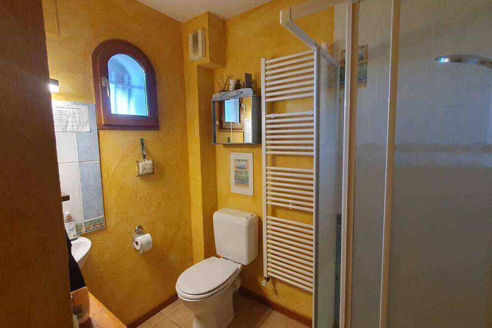 Chambre Coquelicot, 1 à 3, Voir 4 Personnes in Choisy, Annecy region
