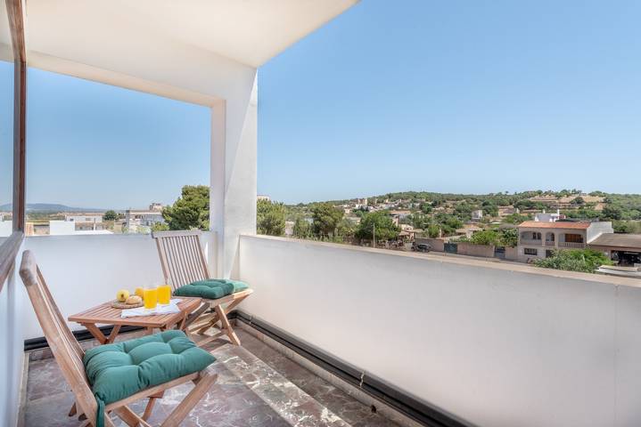 Ganze Wohnung, Modernes Apartment mit Balkonen und Wlan; Haustiere erlaubt, Parkplätze vorhanden in Felanitx, Mallorca Süden