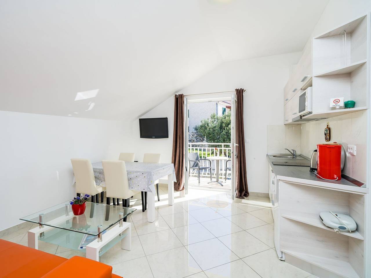 Ganze Wohnung, Villa Samba- Premium One-Bedroom Apartment with Balcony and Sea View in Plat, Dubrovnik-Neretva