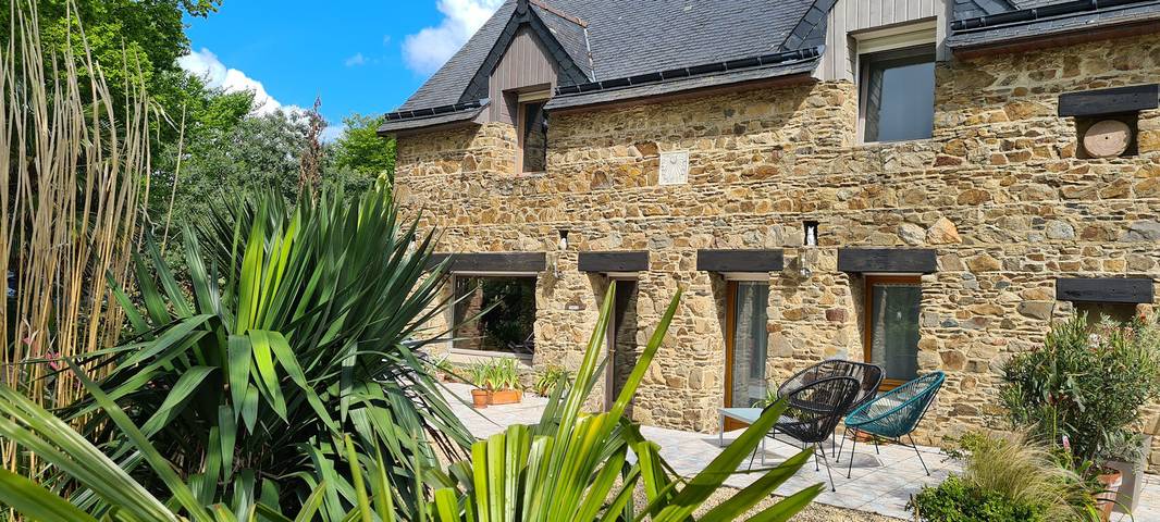 Gîte pour 4 personnes, avec jardin à Plouha