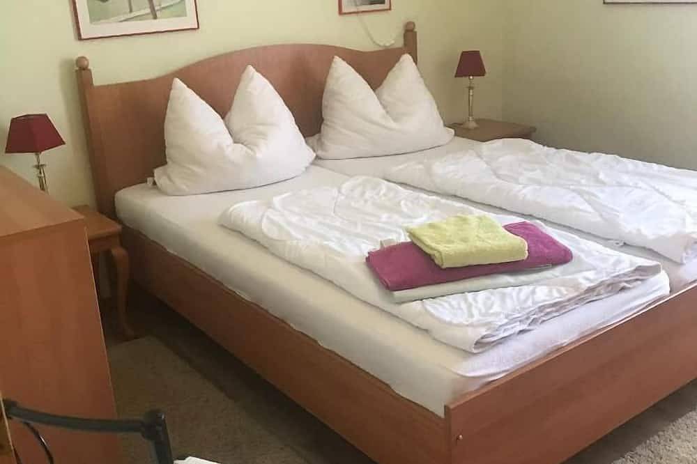 Ganze Wohnung, Komplett ausgestattetes Appartement mit kostenlosem Eintritt ins Aqacur in Bad Kötzting, Ostbayern