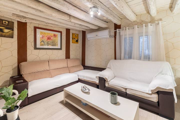 Casa rural para 13 personas, con Balcón