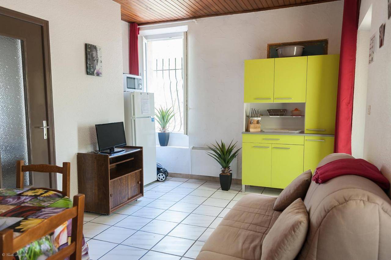 Appartement entier, One-Bedroom Apartment in Allègre-les-Fumades, Région d'Alès