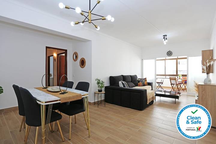 Ferienwohnung für 4 Personen, mit Balkon am Praia da Rocha