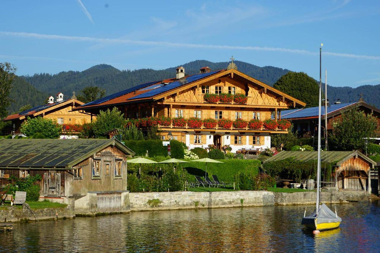 Hotel garni Fischerweber am See in Rottach-Egern, Bayerische Alpen