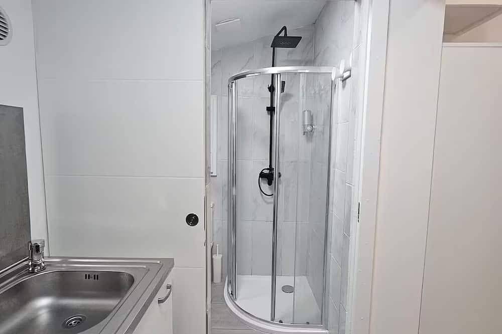 Maisonnette Grande Hauteur Near Paris & Stade De France in Drancy, Sena-Saint Denis