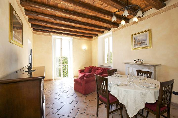 Gîte pour 6 personnes, avec balcon ainsi que vue et vue sur le lac, animaux acceptés dans Verbania - 4