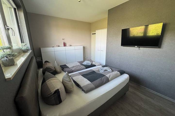 Modern 80m² vacation home \"Stilapartment Loft\" with whirlpool (seasonal) in Wernigerode, Harzvorland