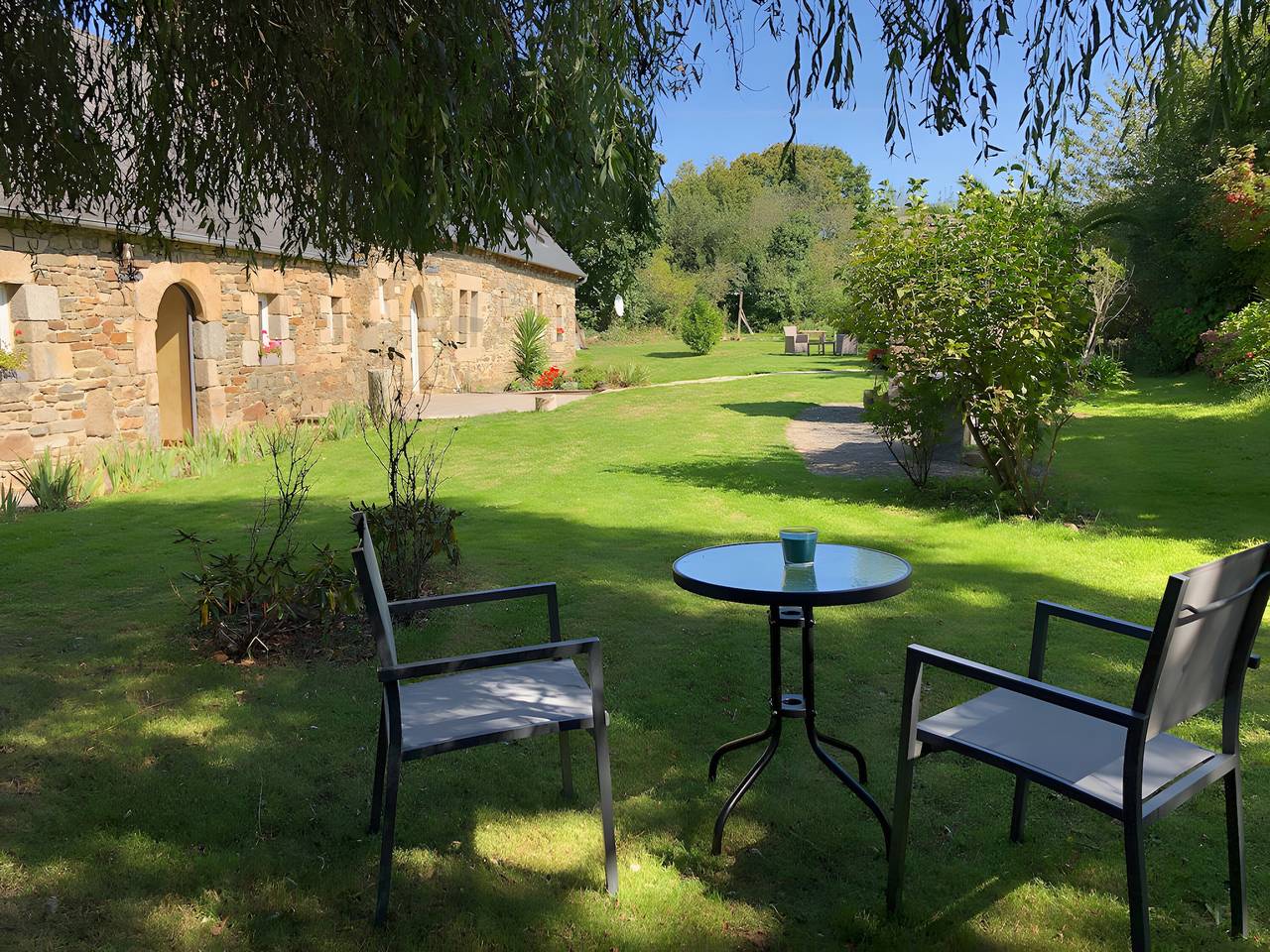 Maison d’hôtes « Chambre Marine » avec terrasse partagée, jardin partagé et Wi-Fi in Lannion, Région de Lannion
