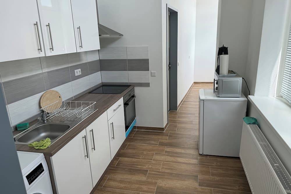 Ganze Wohnung, 2 Zimmer Ferienwohnung Zentrum, Hauptbahnhof Dresden Unweit Einkauf Markte in Altstadt (Dresden), Dresden