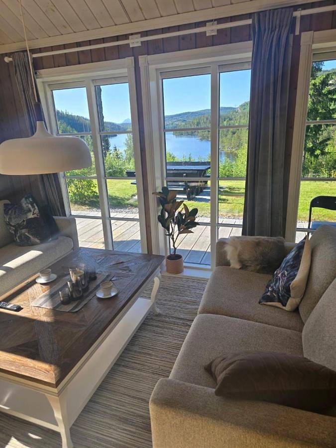 Maison de vacances pour 10 personnes, avec vue ainsi que vue sur le lac et terrasse, animaux acceptés
