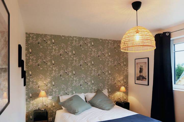 Location de vacances pour 6 personnes, avec jardin et terrasse à Carolles - 2