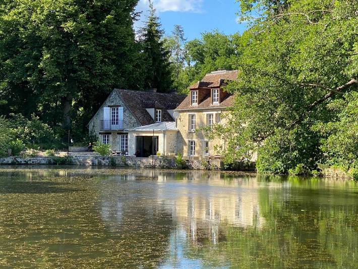 Maison d’hôte pour 12 personnes, avec Balcon et Terrasse ainsi que Jardin et Vue à Compiègne