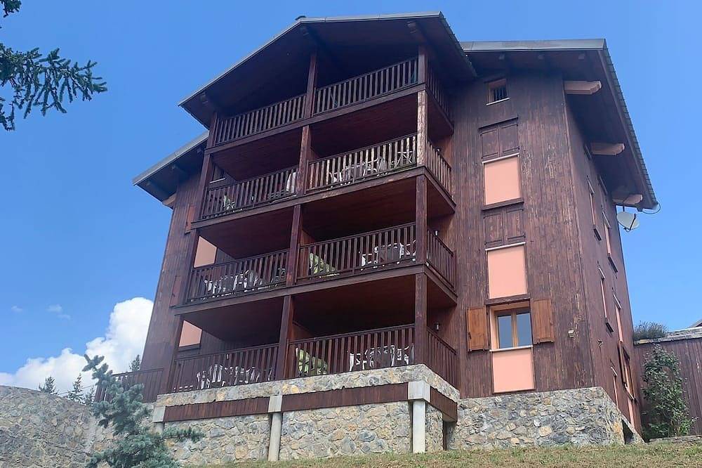 Ganze Wohnung, Apartment 2 p 6 sleeps comfort in chalet in Valberg. private parking in Péone, Nizza und Umgebung