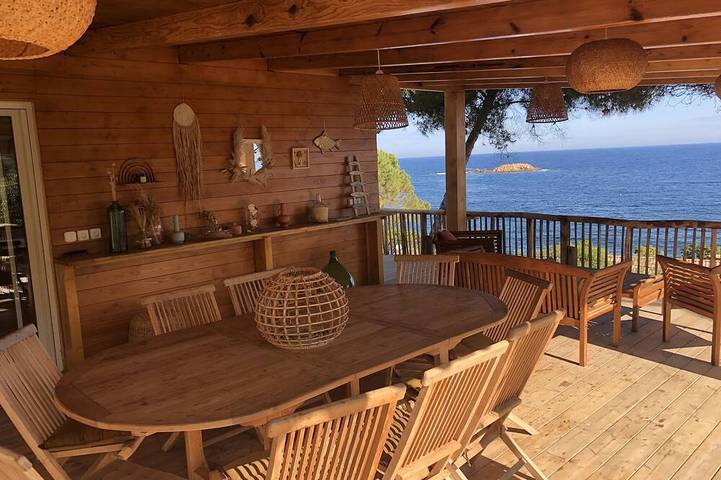 Location de vacances pour 11 personnes, avec terrasse et jardin, animaux acceptés à Villanova