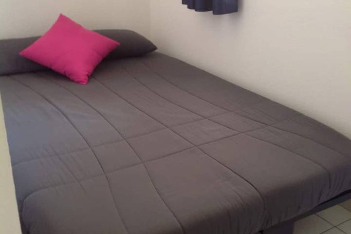 Gîte pour 4 personnes, avec piscine et jardin dans Gare Du Dramont - 2