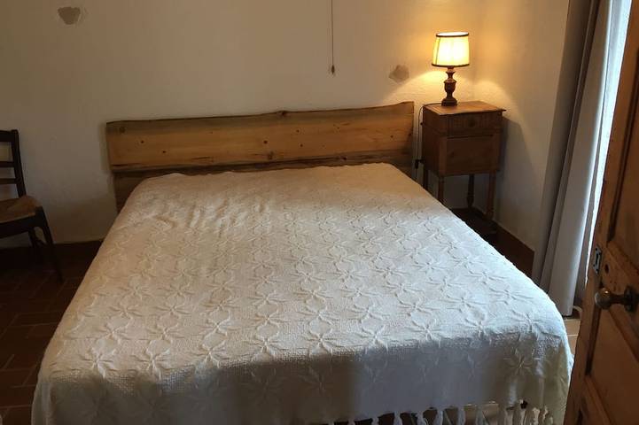 Location de vacances pour 10 personnes, avec jardin, animaux acceptés à Lachapelle-Graillouse - 2