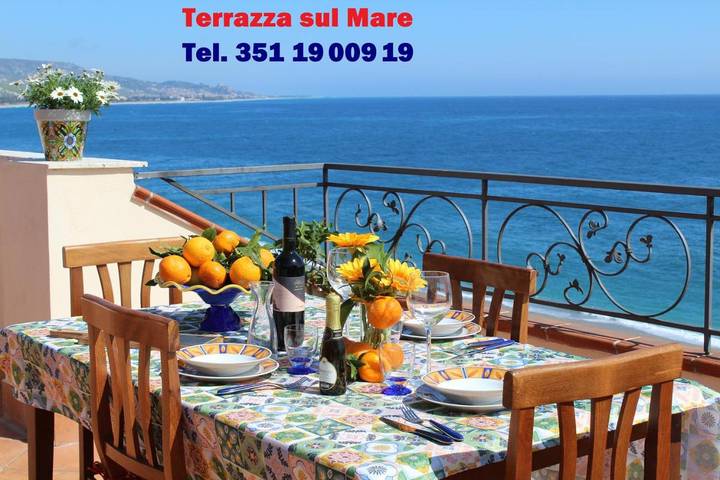 Appartement de vacances pour 6 personnes, avec Terrasse et Vue dans Siderno Marina