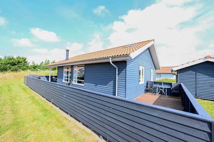 Villa for 4 personer, med jacuzzi og sauna, husdyr tilladt i Fjand