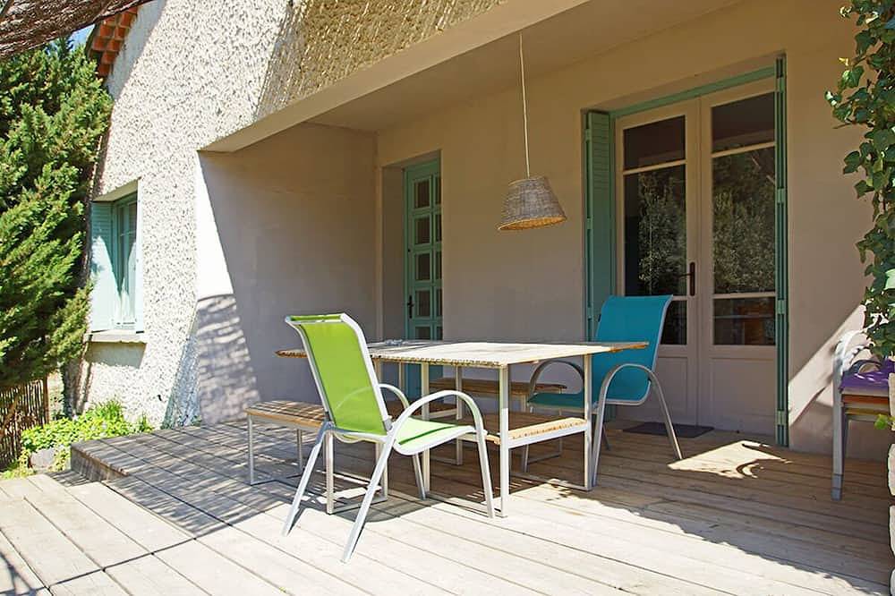 Peaceful Provençal house on an organic vineyard in Vacqueyras, Vaucluse