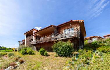 Cottage pour 4 personnes, avec piscine à Cassen