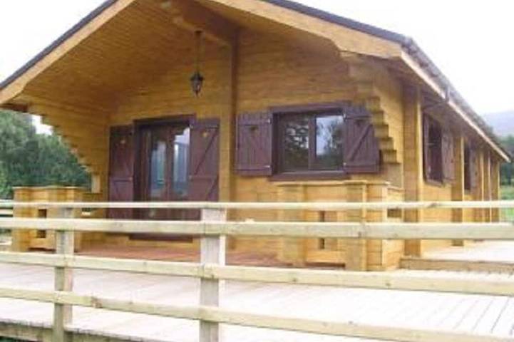 Log cabin for 4 people, with garden and terrace in Loch Linnhe