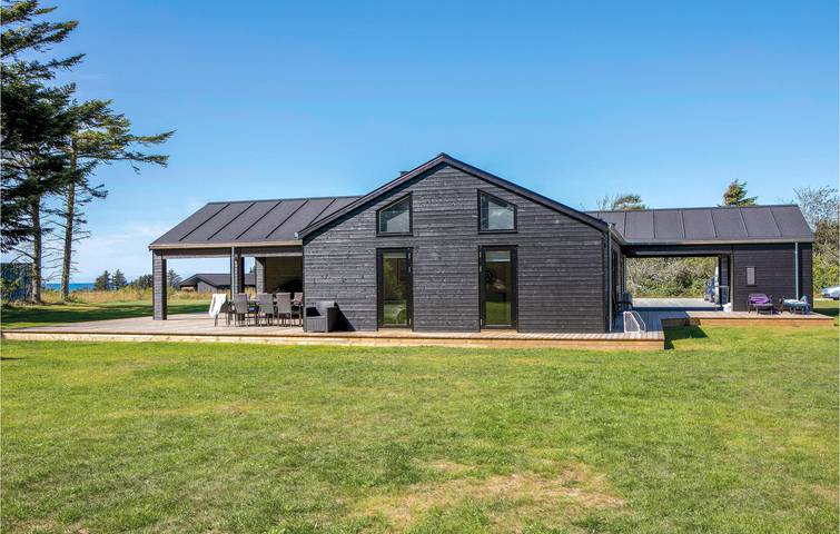 Ferienhaus für 10 Personen, mit Terrasse und Whirlpool sowie Sauna in Skallerup Klit