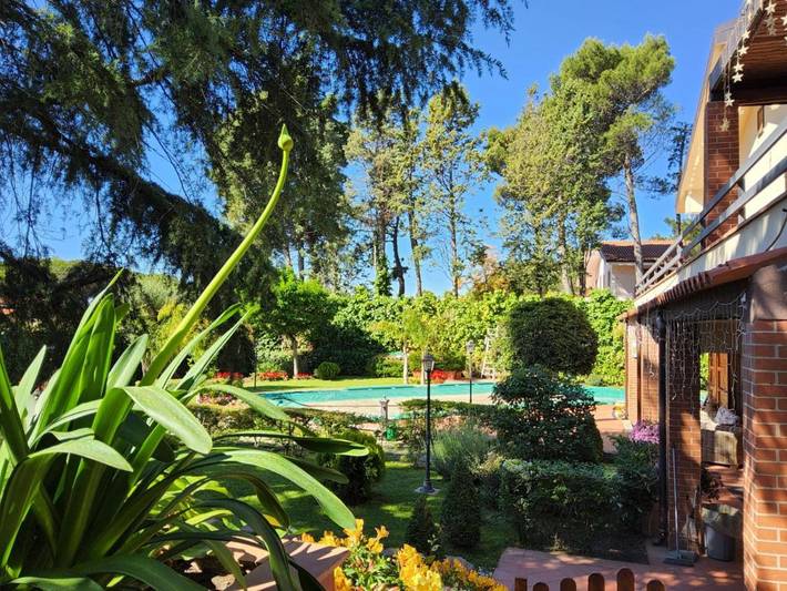 Location de vacances pour 5 personnes, avec vue ainsi que piscine et jardin, adapté aux familles à Mascalucia - 3