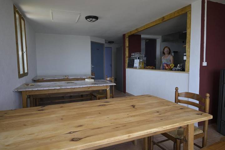 Location de vacances pour 4 personnes, avec jardin ainsi que terrasse et vue, animaux acceptés à Blieux - 3