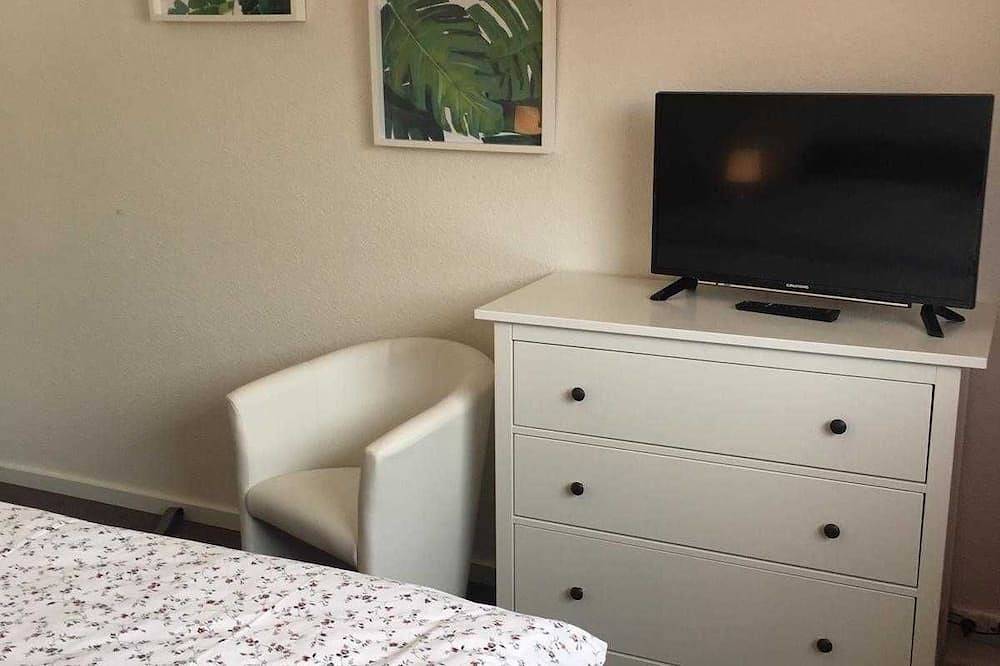 Ganze Wohnung, 149 Fewo Sam, 4 Sz, nur 2 km zum Südstrand, citynah - 149 Fewo Sam, Balkon, 4 Sz in Wilhelmshaven, Südliche Nordseeküste