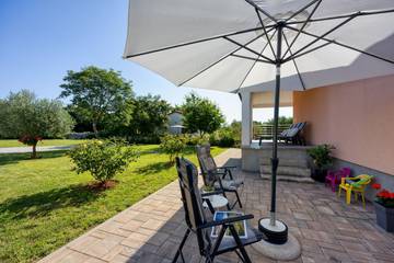 Maison De Vacances pour 6 Personnes dans Bale (Croatie), Région de Rovinj, Photo 4