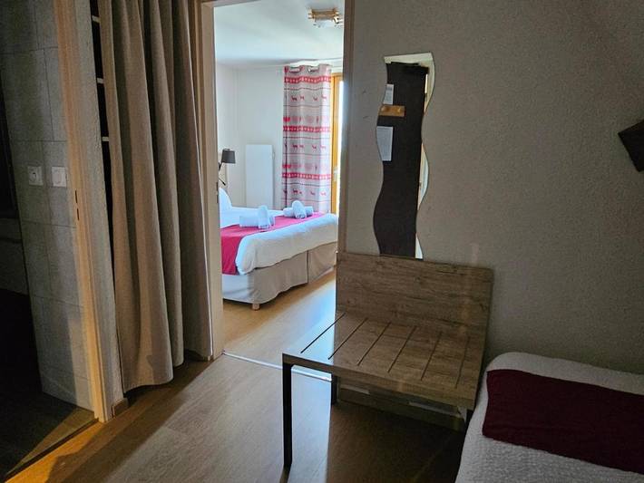 Hôtel pour 2 personnes, avec sauna ainsi que jardin et vue dans Saint-Jean-Montclar - 3