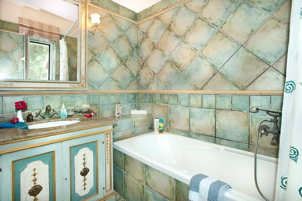 Villa Berry in Kassiopi, Corfu