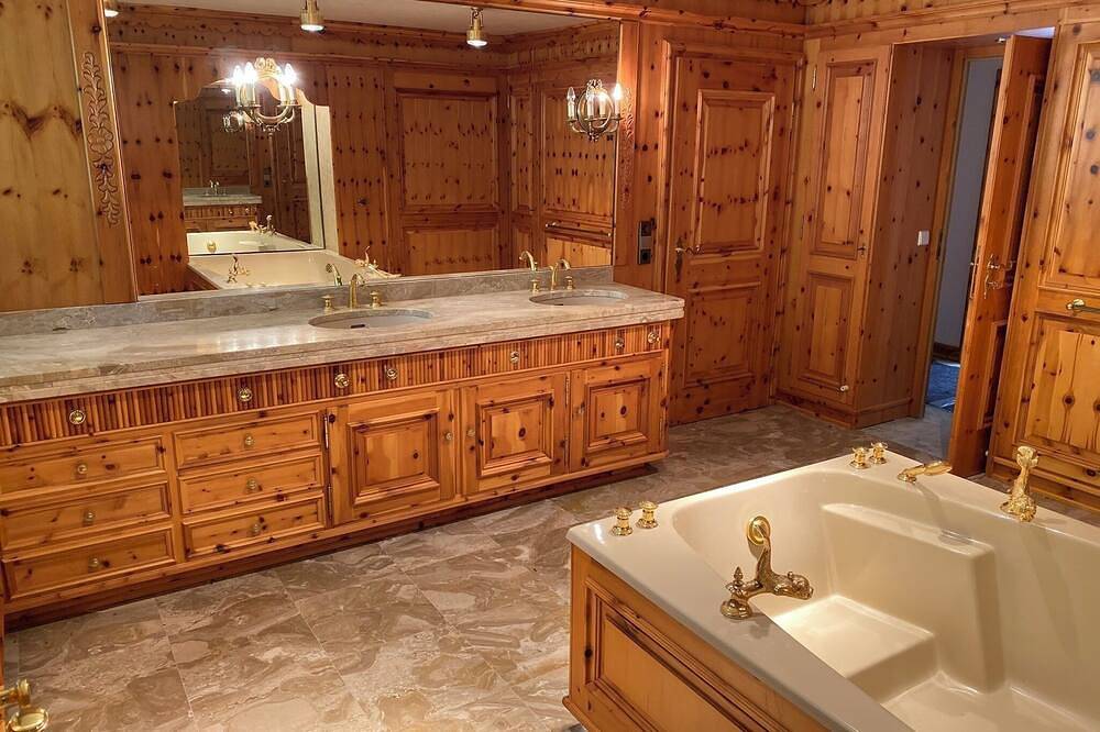 Villa in het Zwarte Woud met binnenzwembad in Feldberg (Schwarzwald), Feldberg