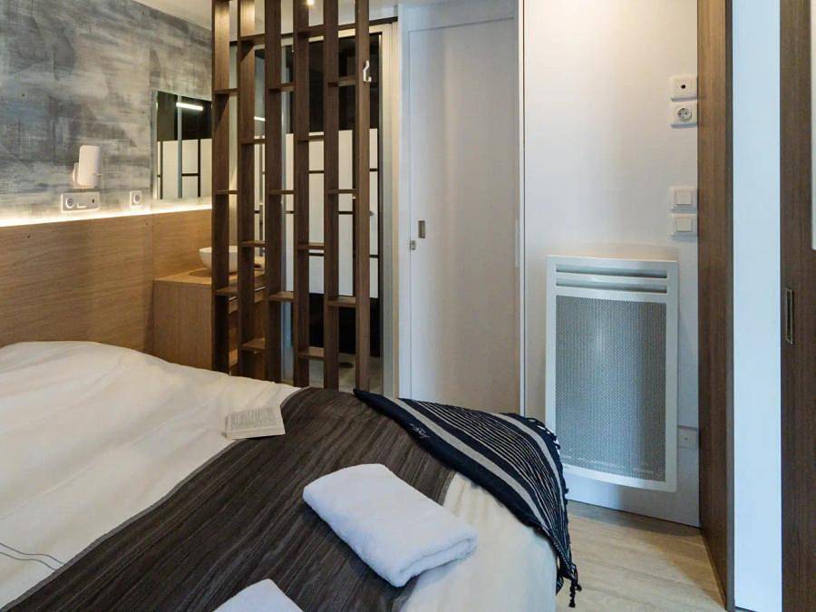 Sunêlia Domaine de Champé - Mobilheim 4 personen - Sunêlia Luxe Taos 2 Schlafzimmer / 2 Badezimmer 35m² - Tv - Lv - Überdachte Terrasse - Bettwäsche vorhanden in Bussang, Regionaler Naturpark Belchen der Vogesen