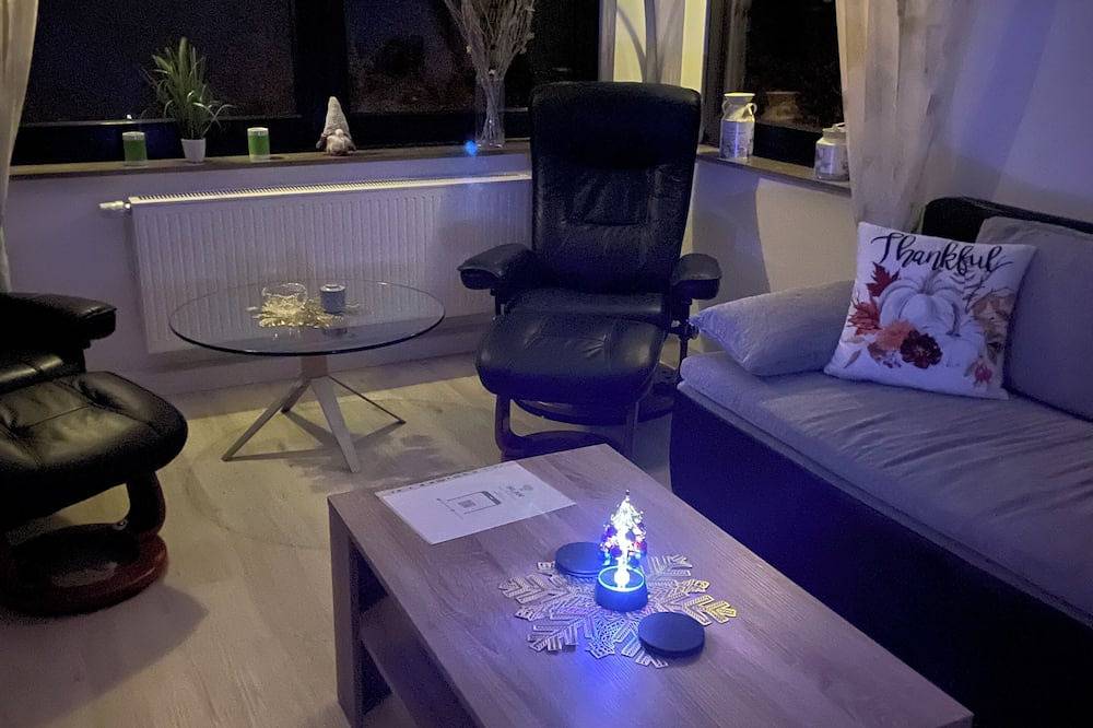 Ganze Wohnung, Gemütliche Ferienwohnung 1 Og in Klotten, Cochem-Zell