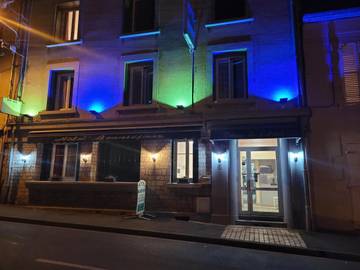 Hôtel pour 2 personnes, avec jardin à Nevers