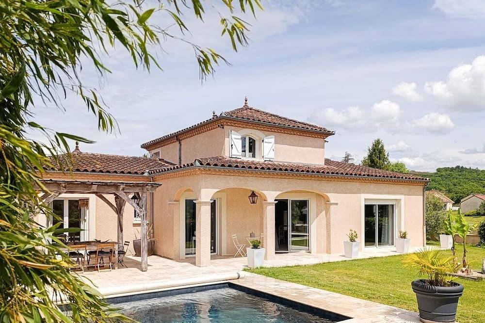 Gîtes de France® - Lyna's Villa in Puybrun, Lot