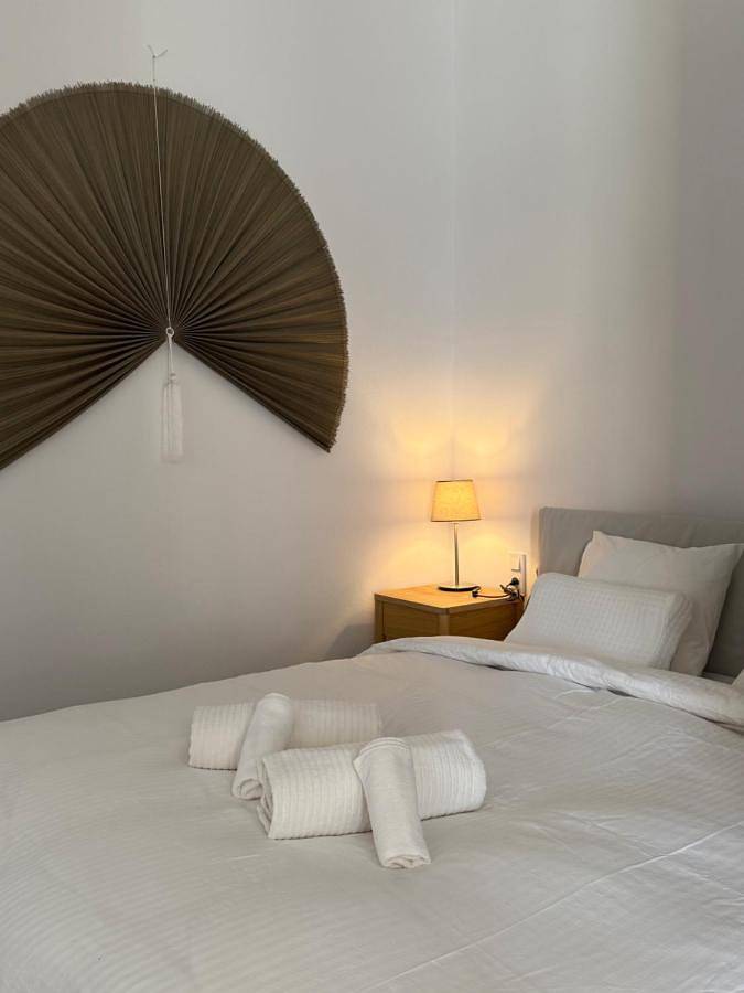 Ferienwohnung für 6 Personen, mit Ausblick und Garten in Karystos