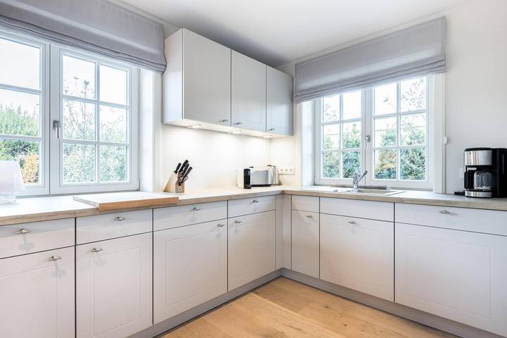 Exklusives, Luxus-Hausteil mit ca. 147 m² und 4 Zimmern, für bis zu 6 Personen in Nordfriesische Inseln (Schleswig-Holstein) (Schleswig-Holstein), Wenningstedt