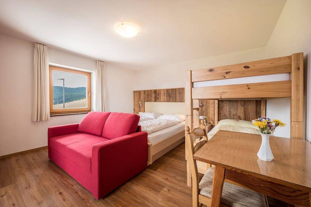 Ganze Wohnung, Ferienwohnungen Haus Adler in Meransen – Urlaub in Südtirol mit Almencard Plus in Meransen, Mühlbach