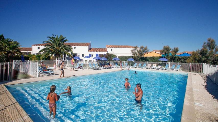 Maison de vacances pour 6 personnes, avec piscine et jardin à Le Château-d'Oléron