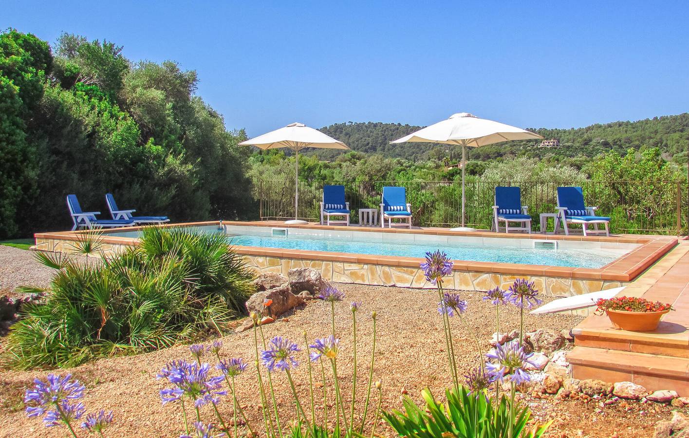 Sunny Apartment with Terrace, Pool & Wifi in Capdepera, East Majorca