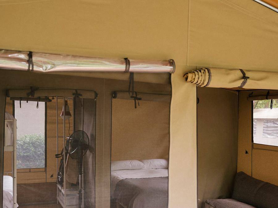 Tente confortable avec lits superposés et jouets in Boltaña, Pyrénées espagnoles